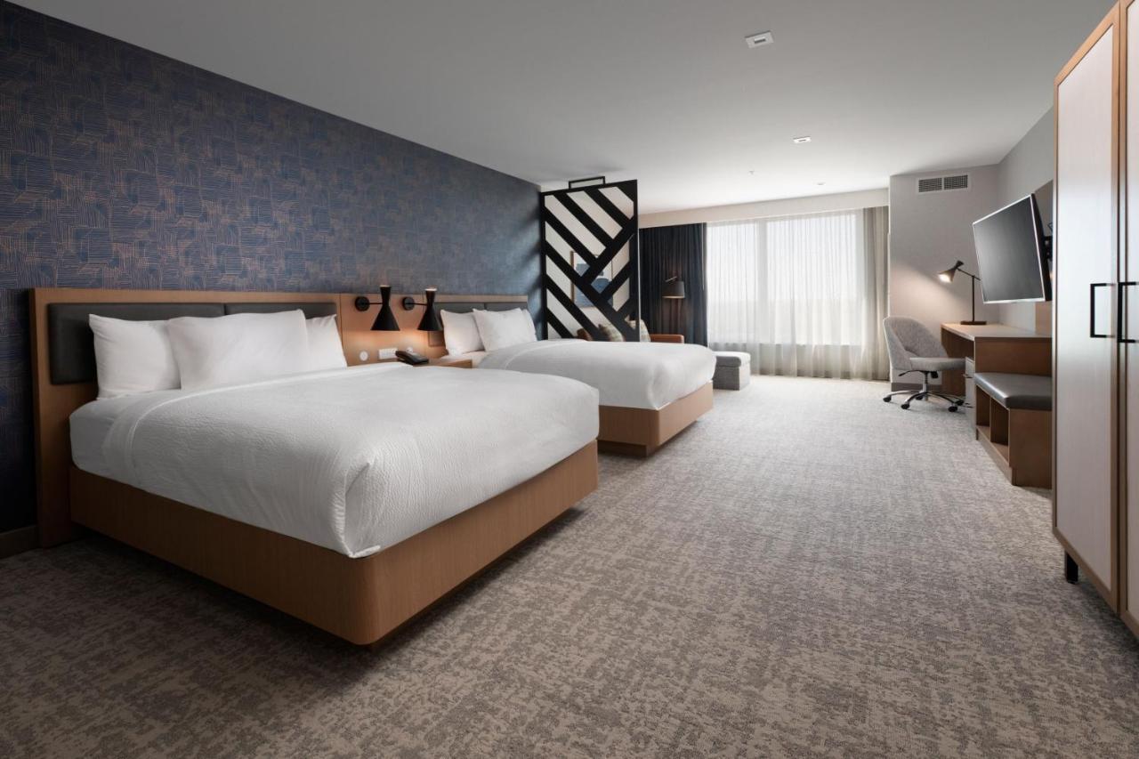 Residence Inn By Marriott St Louis Clayton Bagian luar foto
