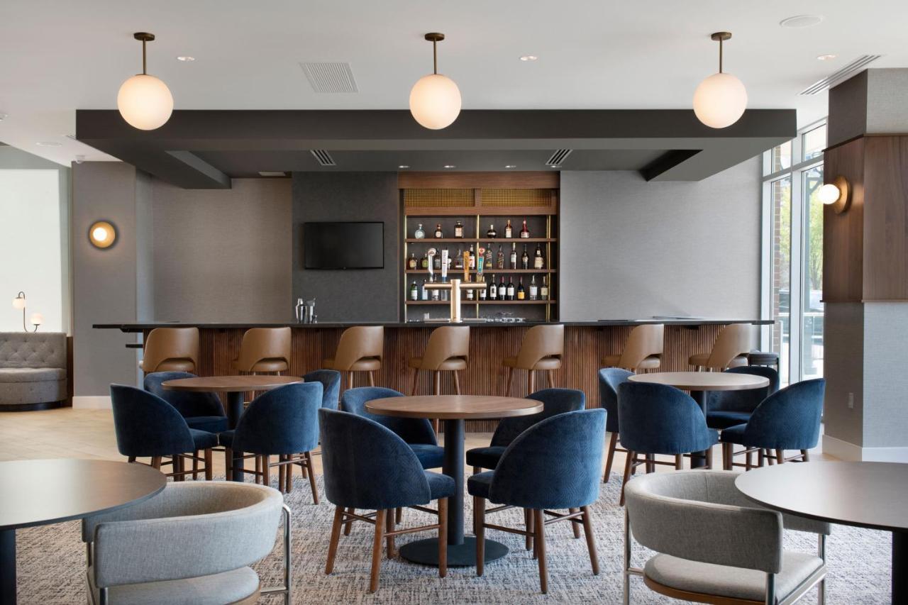 Residence Inn By Marriott St Louis Clayton Bagian luar foto
