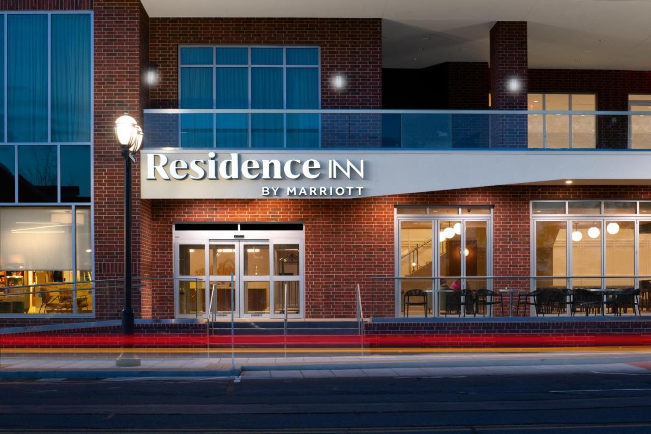 Residence Inn By Marriott St Louis Clayton Bagian luar foto