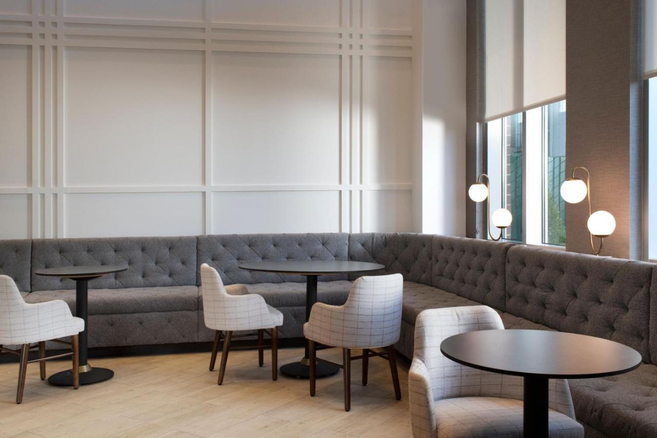 Residence Inn By Marriott St Louis Clayton Bagian luar foto