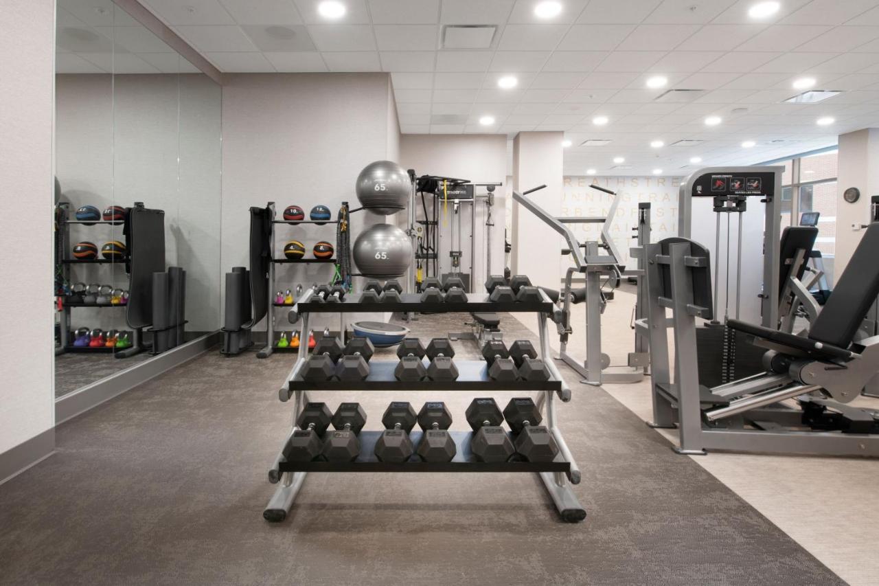 Residence Inn By Marriott St Louis Clayton Bagian luar foto