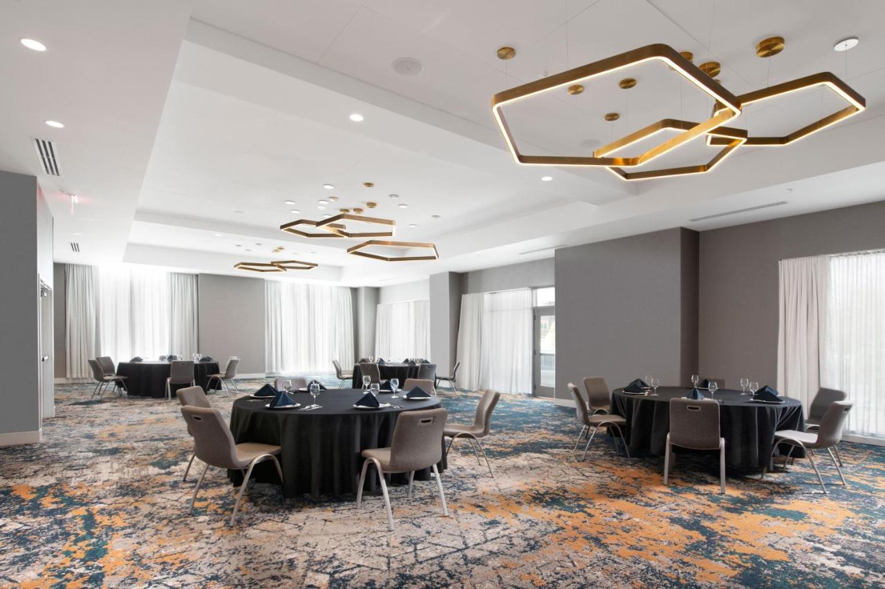Residence Inn By Marriott St Louis Clayton Bagian luar foto