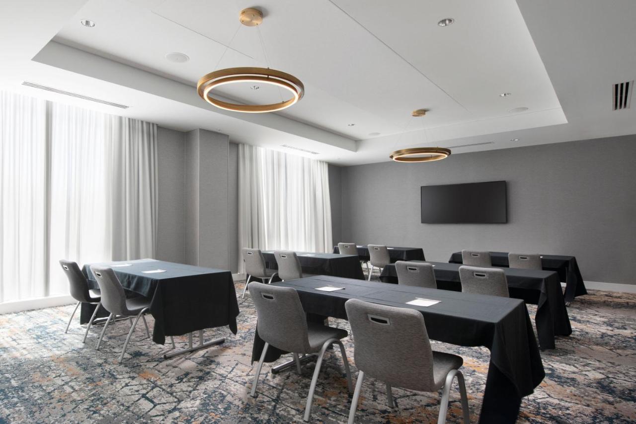 Residence Inn By Marriott St Louis Clayton Bagian luar foto